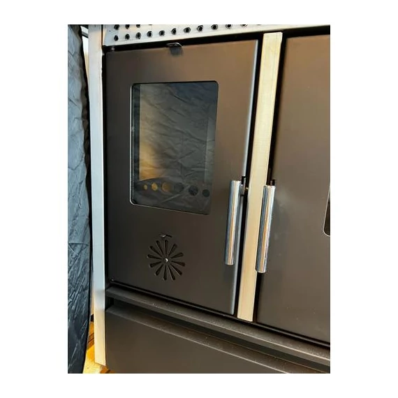 Sobă de gătit de marca Lotus Classic de culoare albă